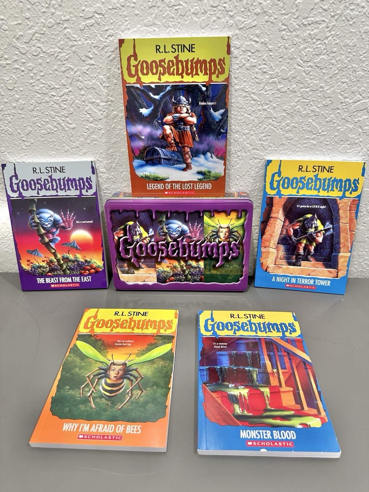 GOOSEBUMPS 25th Anniversary Purple Retro Box Tin 5 Book Set R.L. Stine