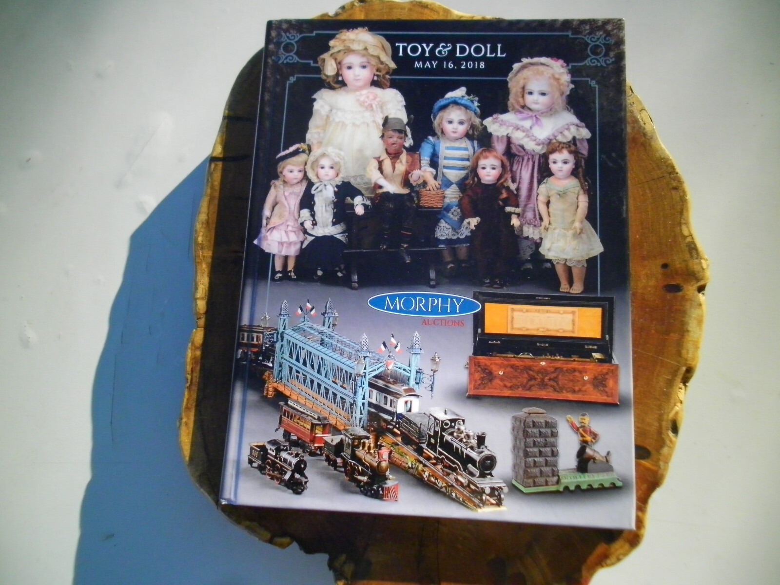 MORPHY AUCTIONS BOOK 180 PAGES TOYs & DOLLS HARD COVER MAY 2018