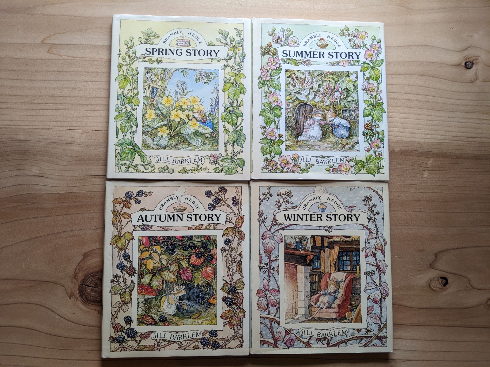 Jill Barklem Brambly Hedge Story Books Spring Winter Summer Autumn 1980 HC/DJ 4