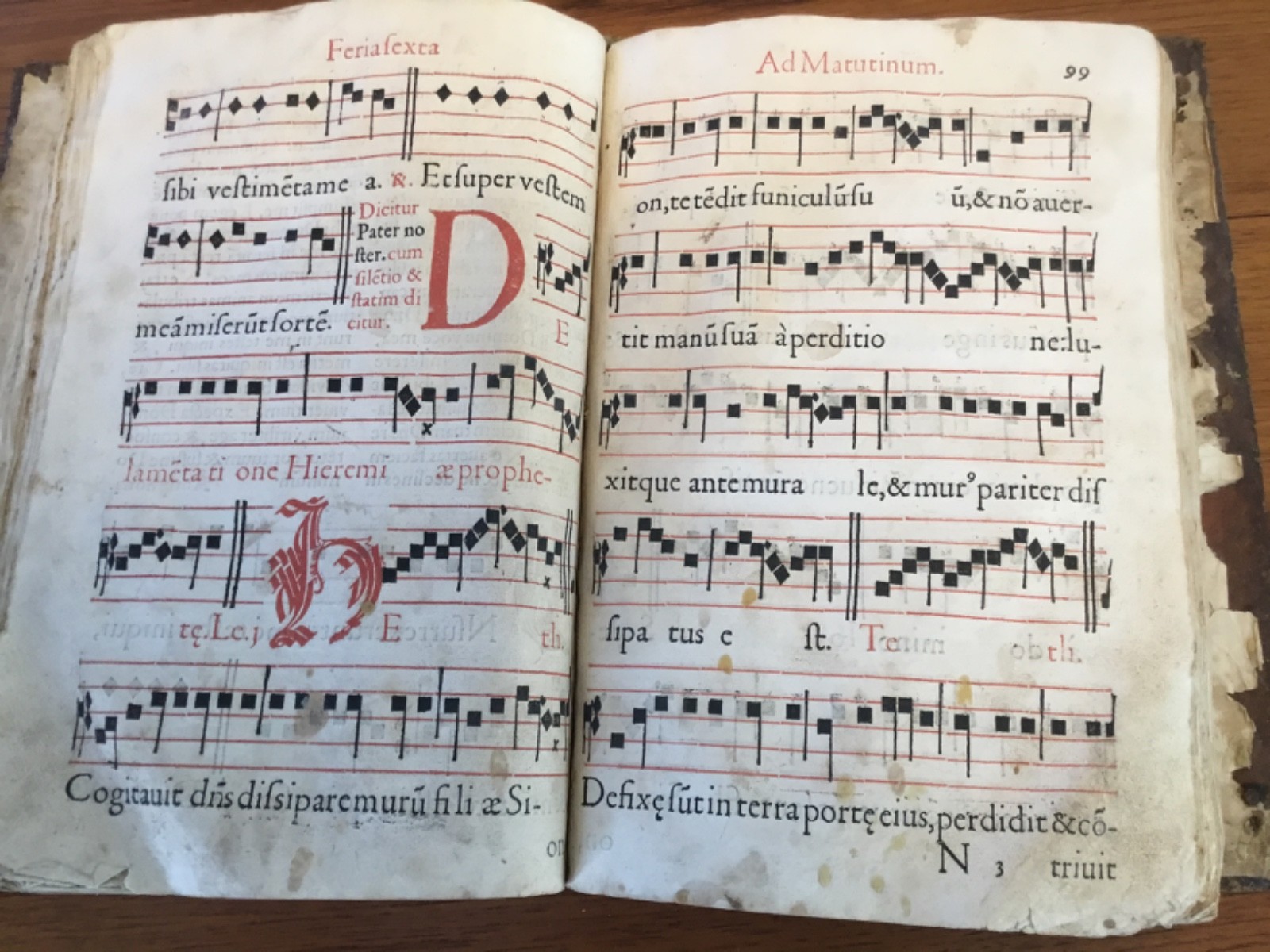Printed 16th c. ANTIPHONAL – POPE PIUS V – 406 PAGES – CA 1570