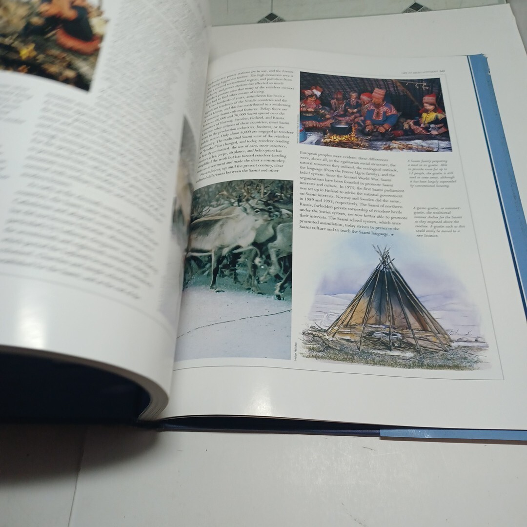Polar Regions The Illustrated Library Of The Earth