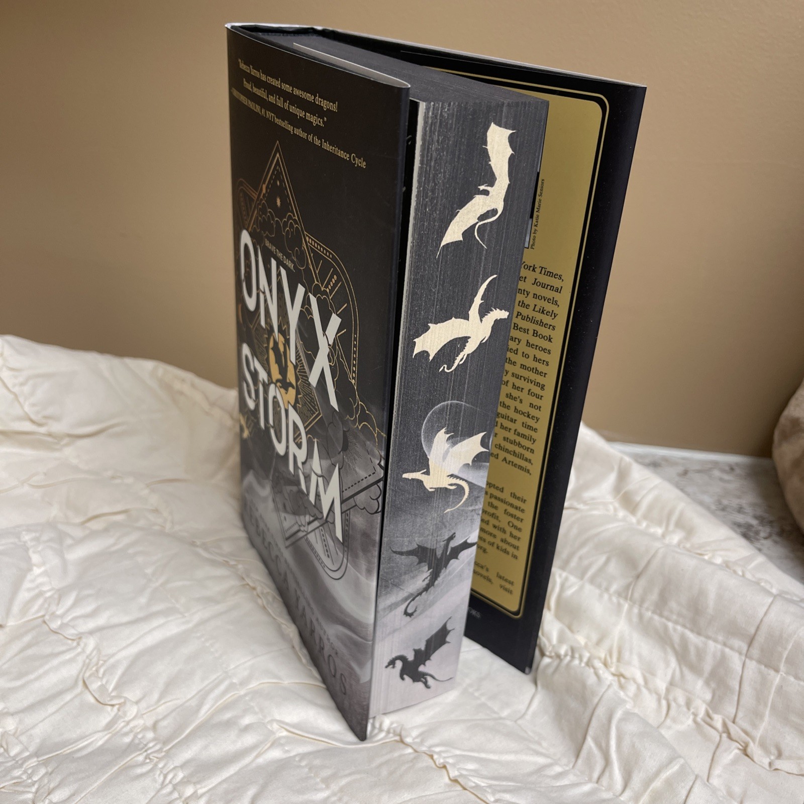 Onyx Storm, FIRST edition/FIRST printing. NEW, Rebecca Yarros. FREE shipping!