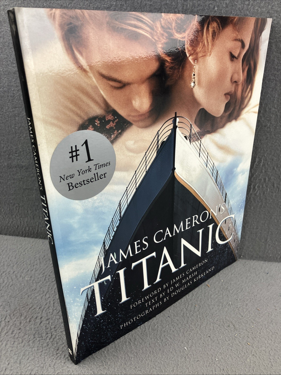 Titanic Book. Behind The Scenes. 178 Pages. James Cameron’s Titanic Story