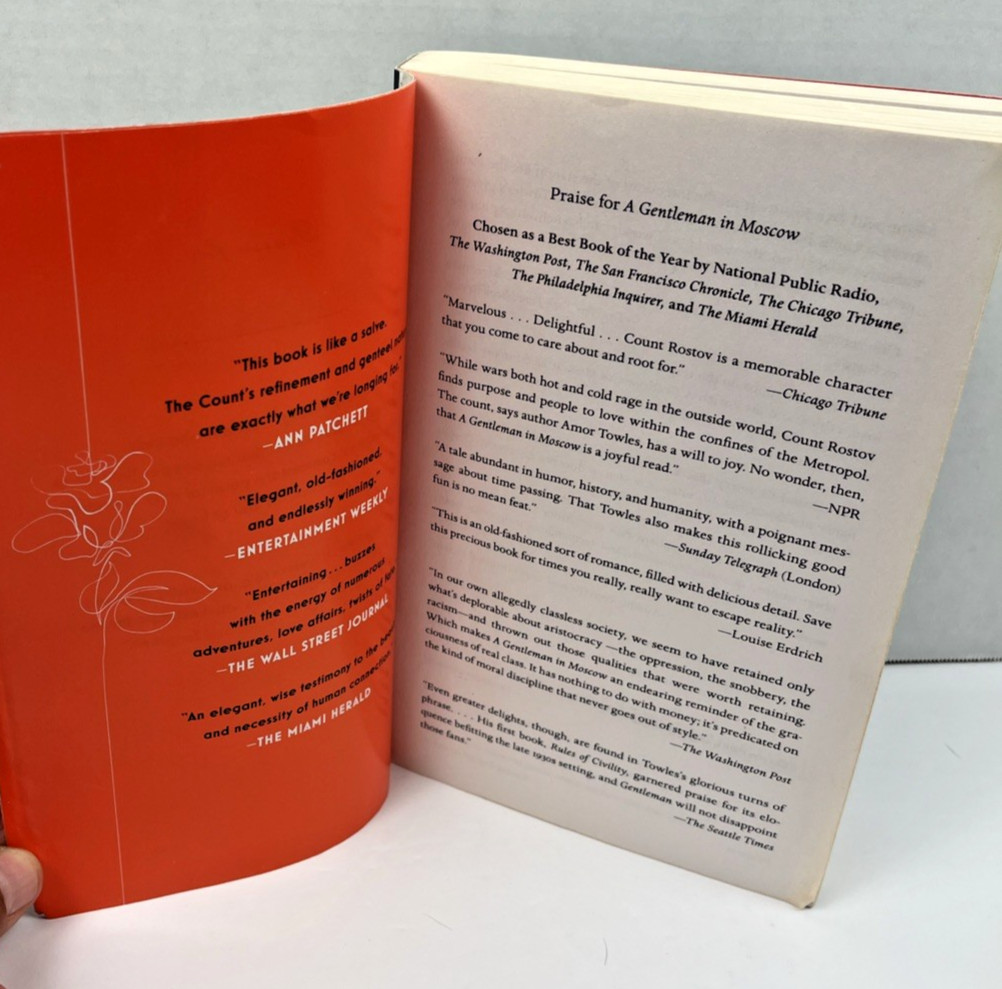 A Gentleman in Moscow Amor Towles PB Novel NY Times Bestseller Literary Fiction