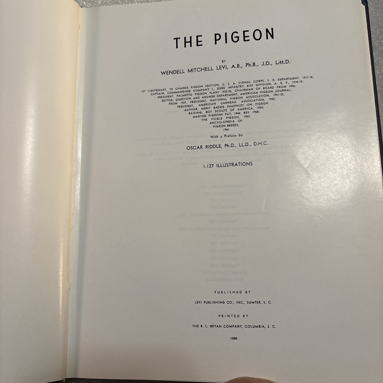 Pigeon by Wendell M. Levi (Hardcover 1998 Reprinted Edition) No DJ