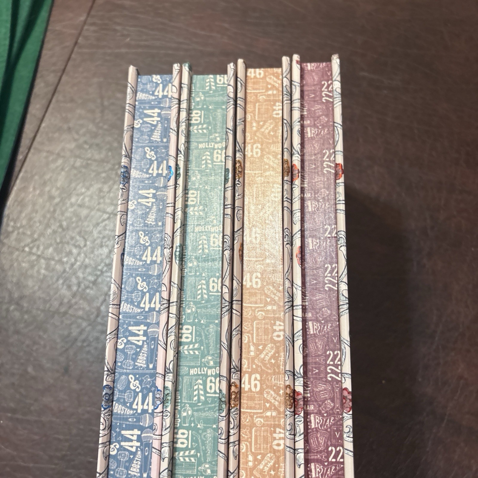 Bookish Box Sprayed Edges Off-Campus Series Elle Kennedy Signed Set