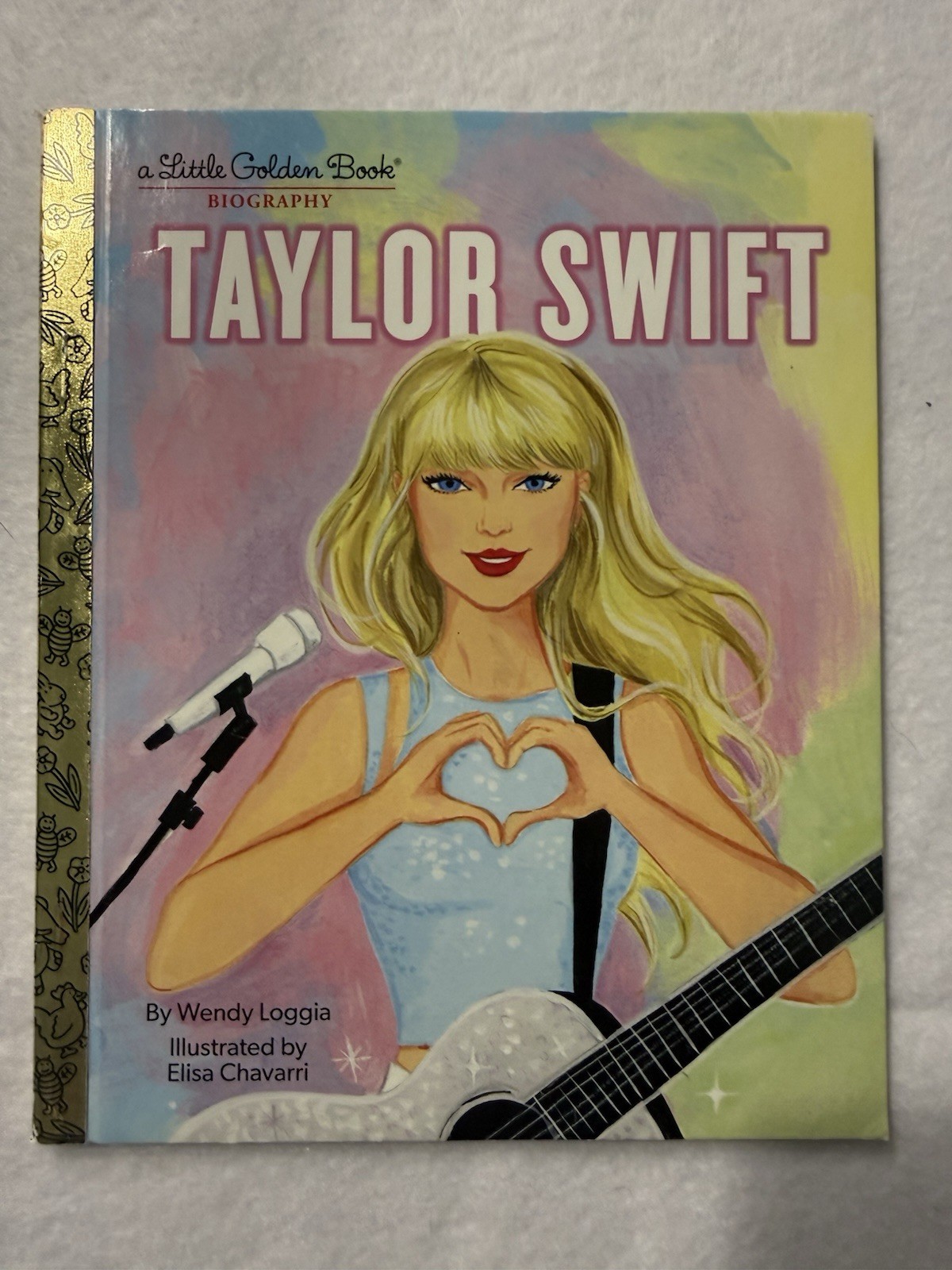 Taylor Swift Little Golden Book Biography 2023 Wendy Loggia Gold Spine