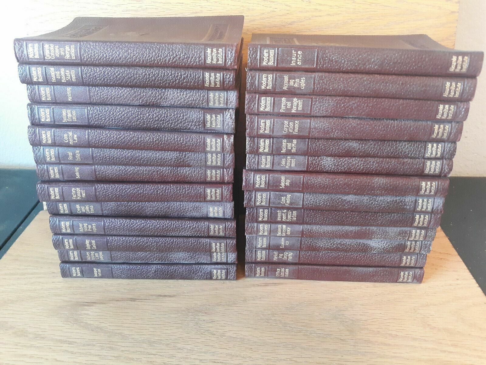 Lot Of 26 Modern Business Books Alexander Hamilton Institute 1937/1938 Editions