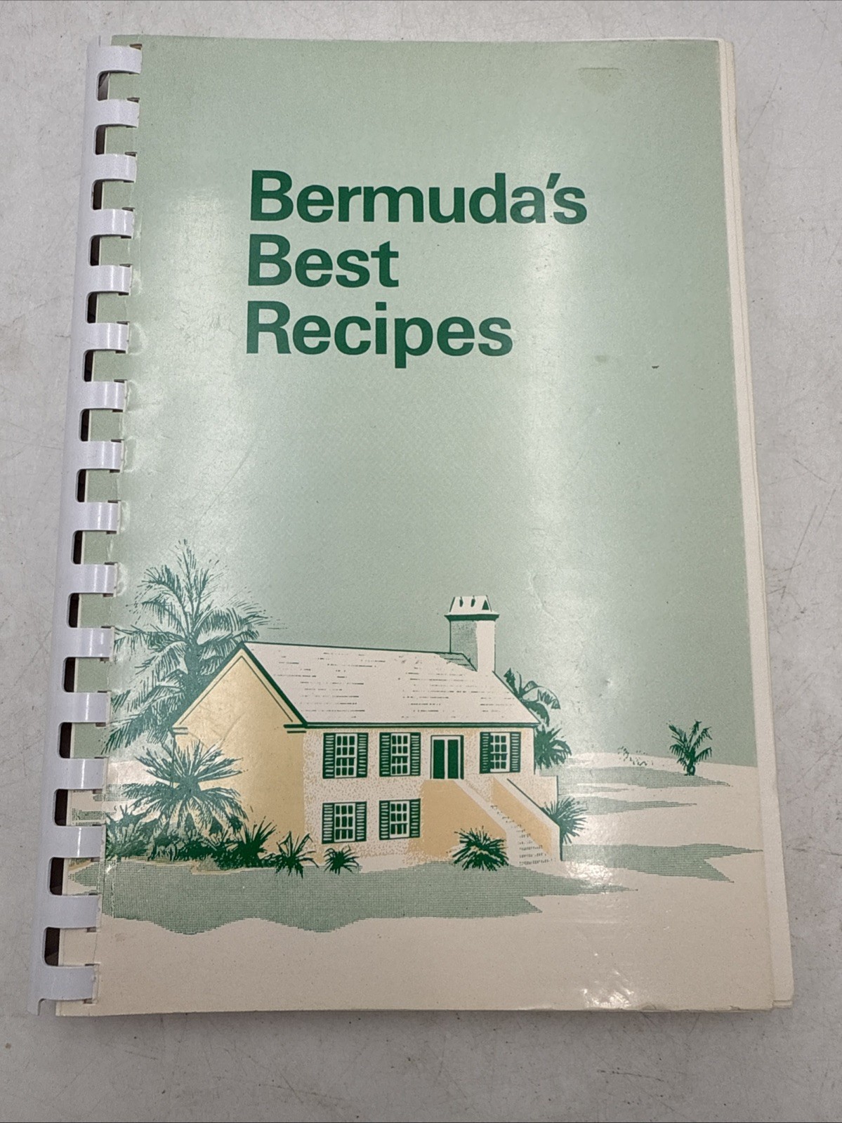 Bermuda’s Best Recipes 1986 13th Edition Spiral Bound 194 Pages 700 Recipes