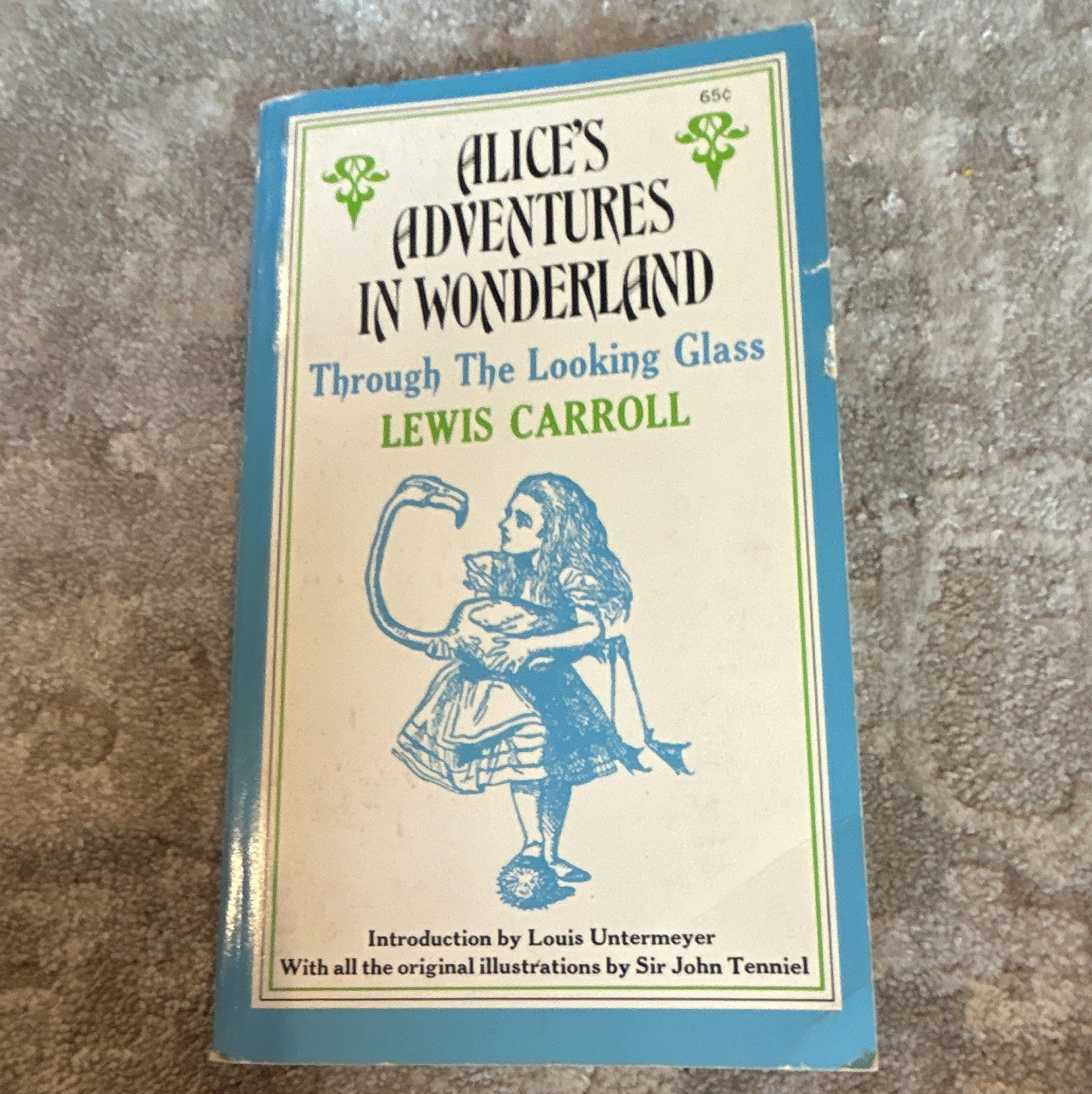 Collier Books Alice in Wonderland & Looking-Glass Lewis Carroll PB 1E 1962