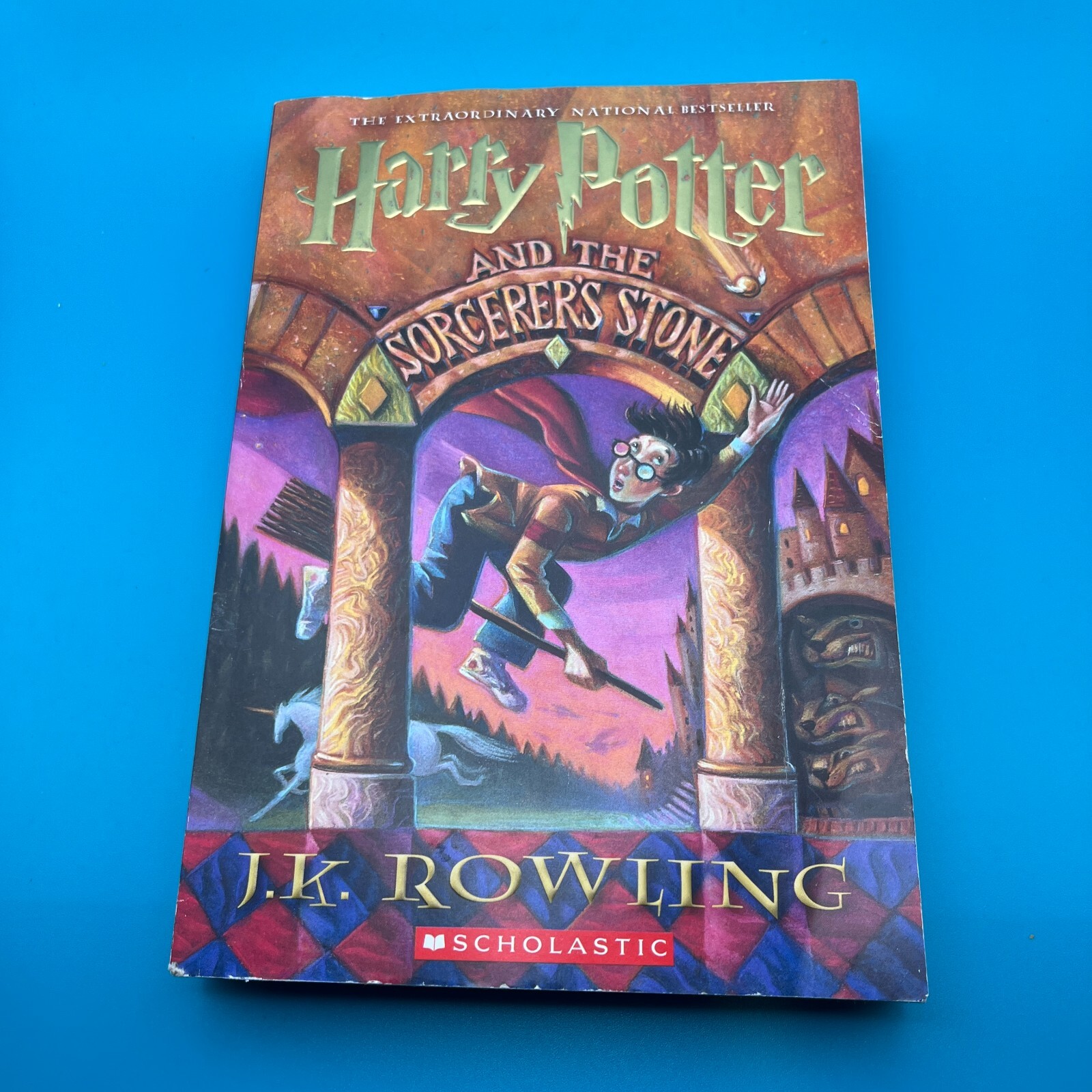 Harry Potter and the Sorcerers Stone – Paperback By JK Rowling Good