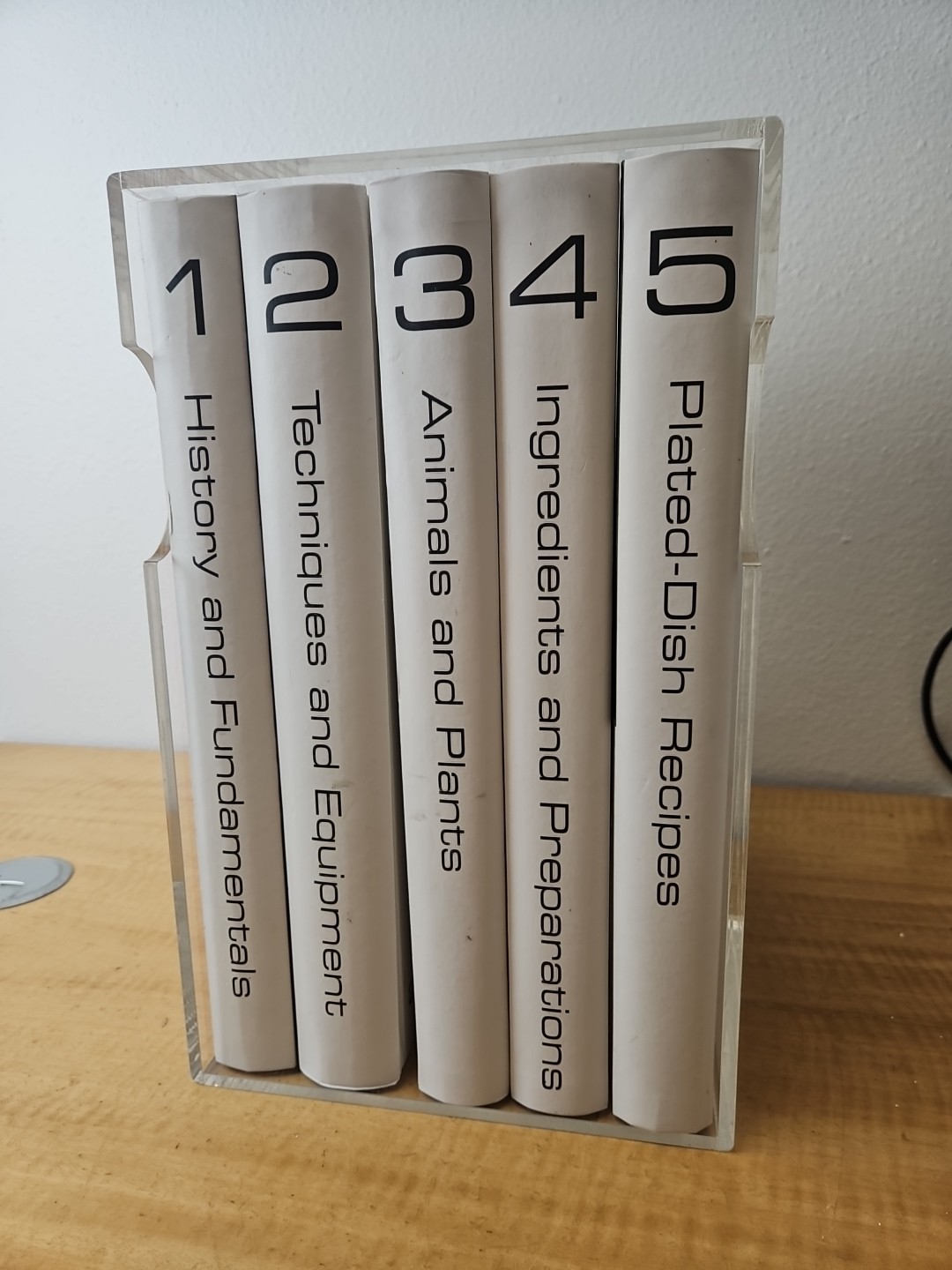Modernist Cuisine The Art and Science of Cooking Books 1-5 Acrylic Case 1st Ed