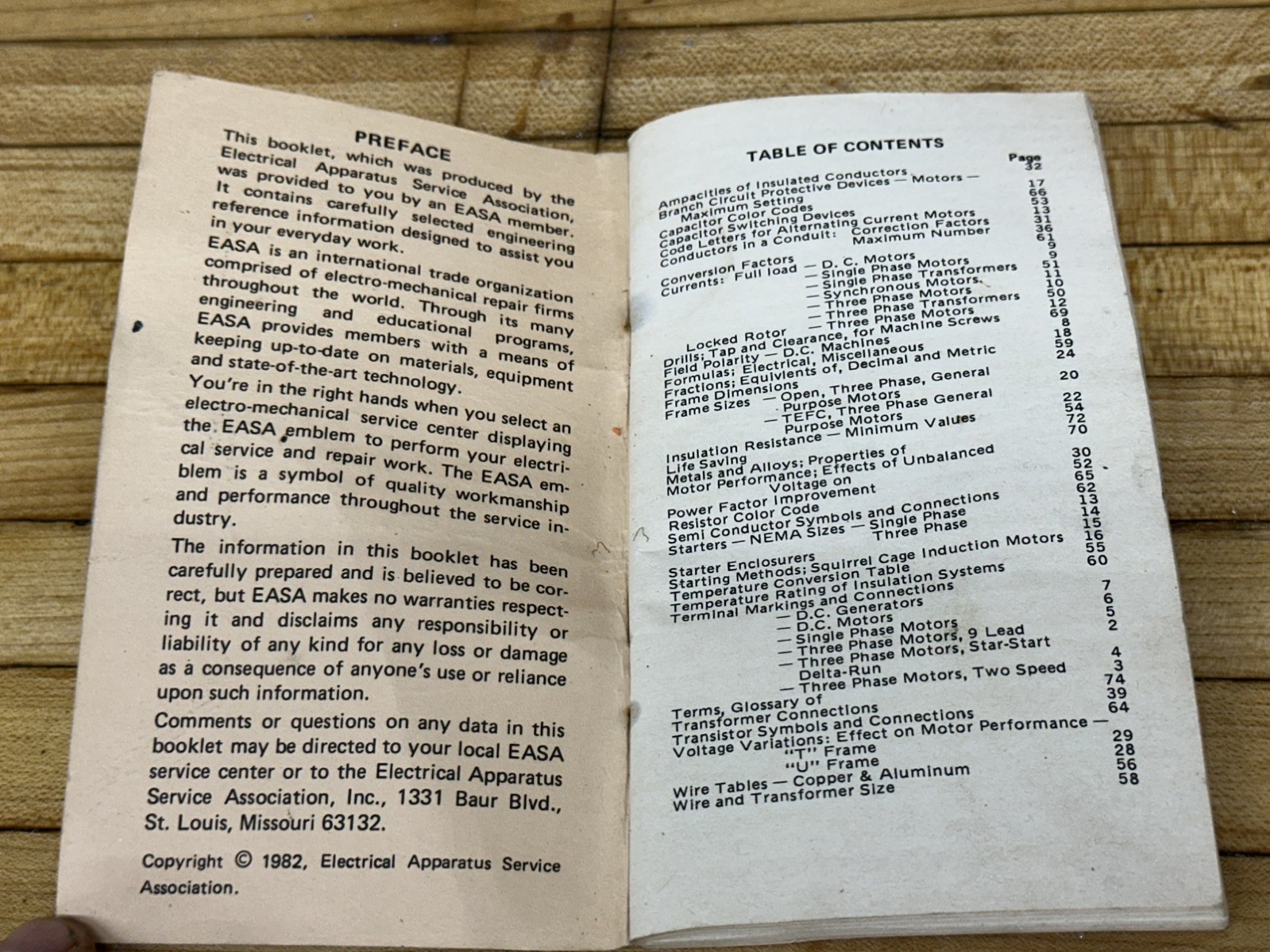 Vintage EASA Electrical Engineering Pocket Handbook Warner Electric Ft. Wayne IN