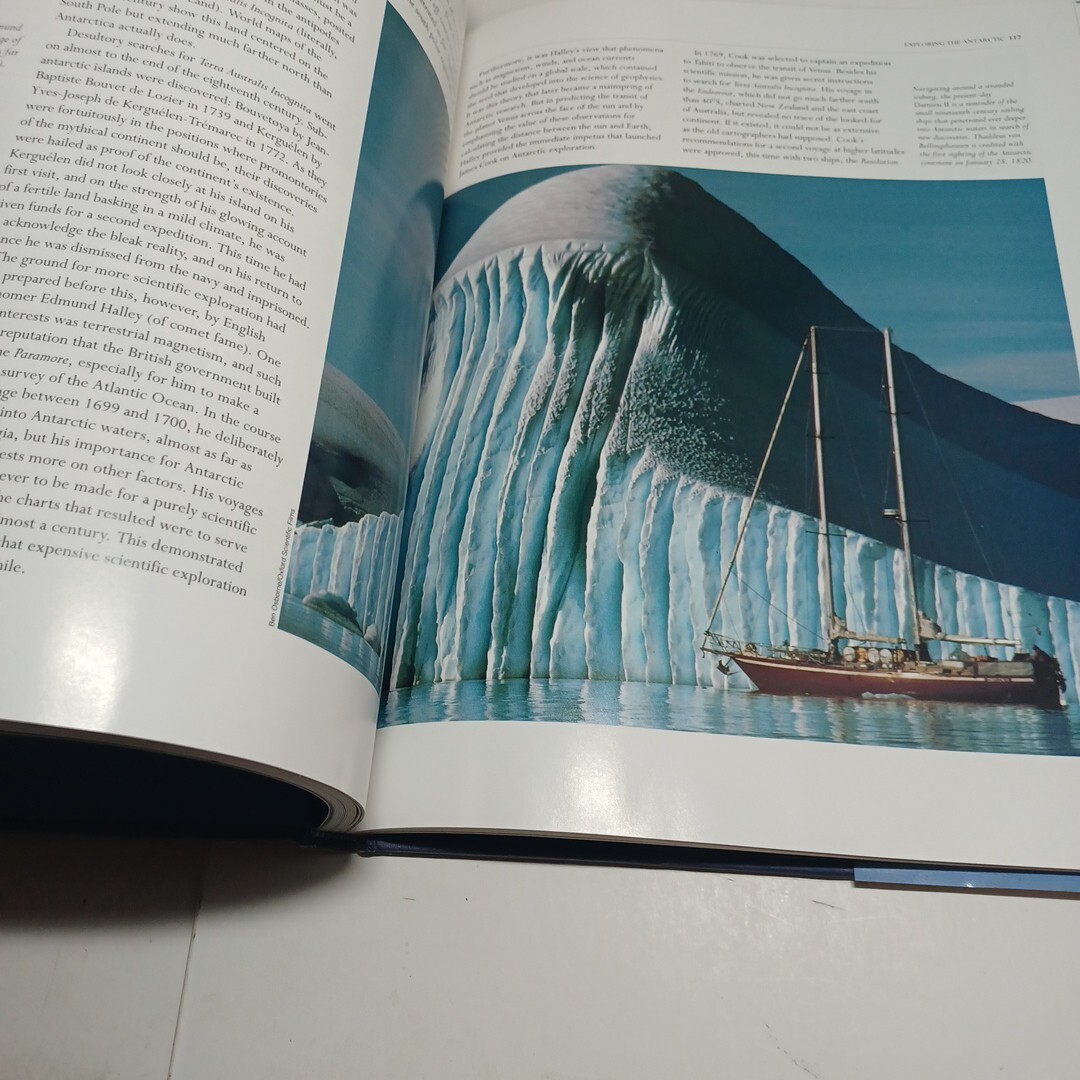 Polar Regions The Illustrated Library Of The Earth