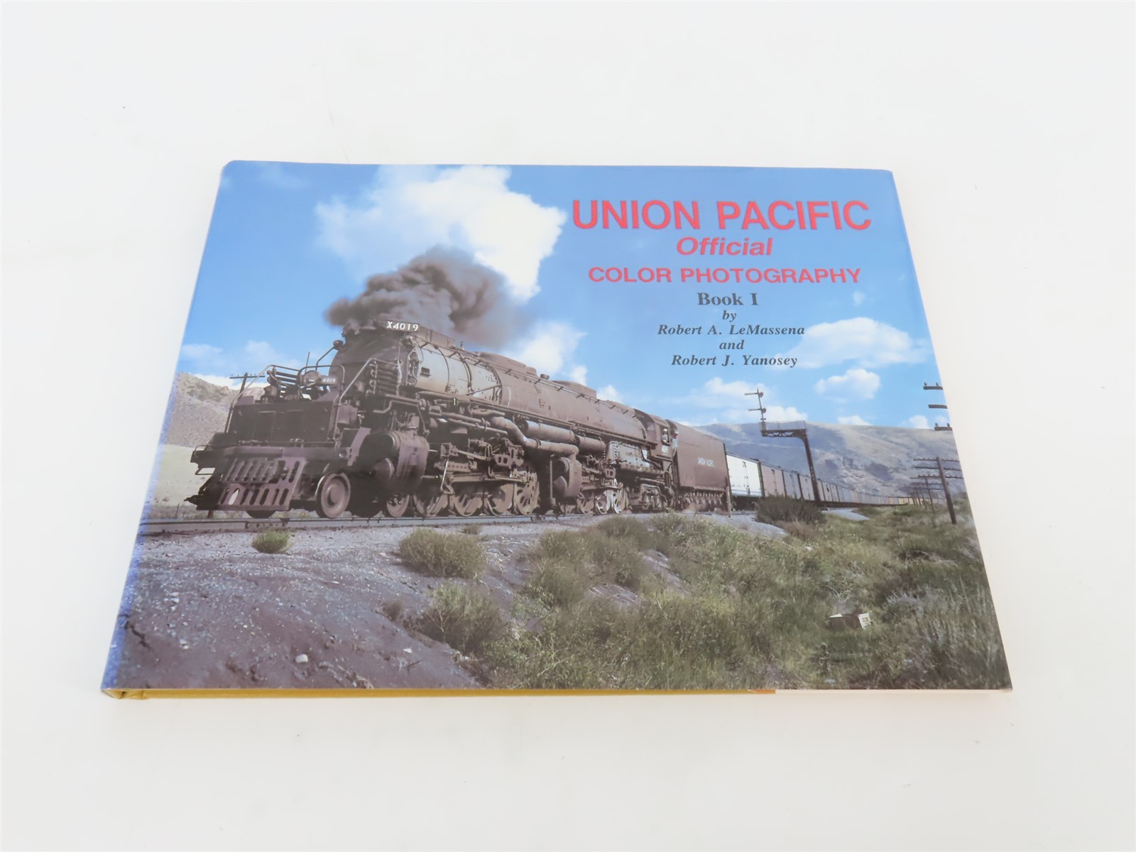 Morning Sun: Union Pacific Official Color Photography Book 1 Â©1993 HC Book