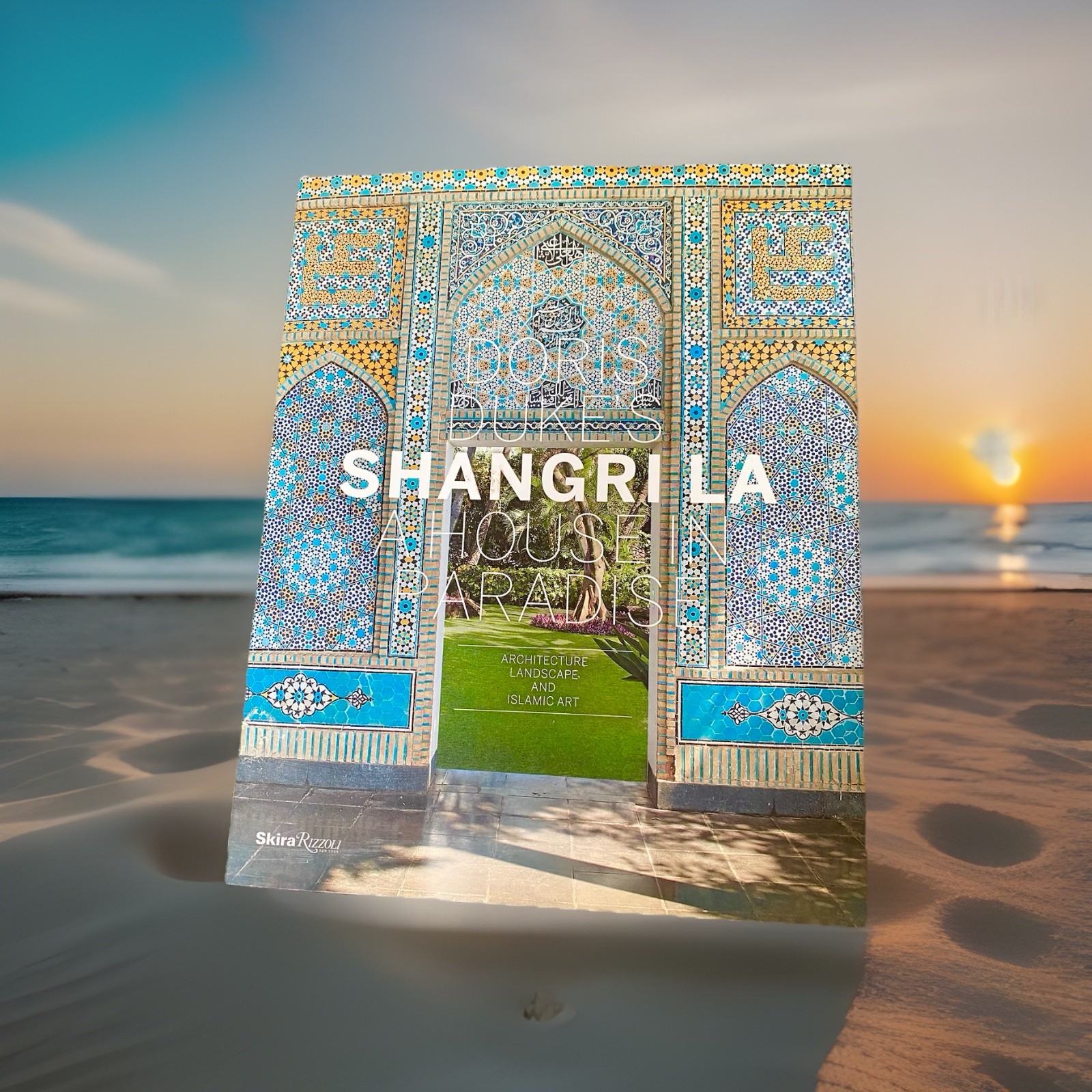 Doris Duke’s Shangri-La : A House in Paradise Hardcover Book 216 Pages.