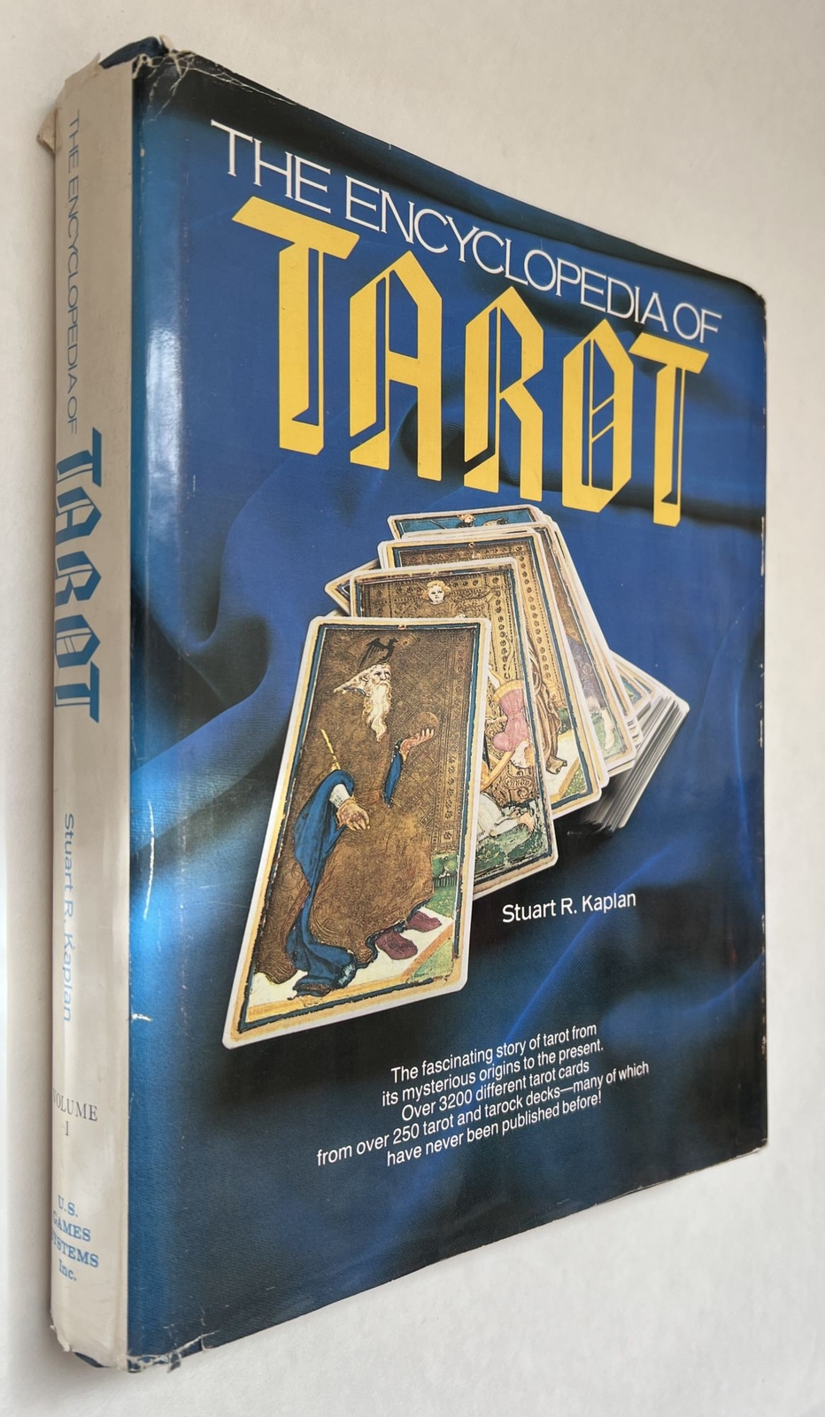 Stuart R Kaplan / The Encyclopedia of Tarot Volume I 1980 3rd printing