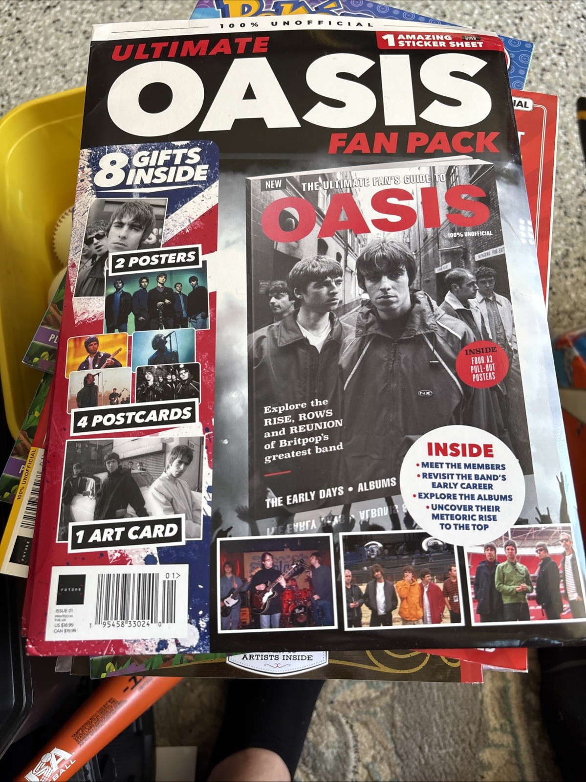 Oasis Ultimate Fan Pack Magazine + 8 Gifts inside Brand New 2025