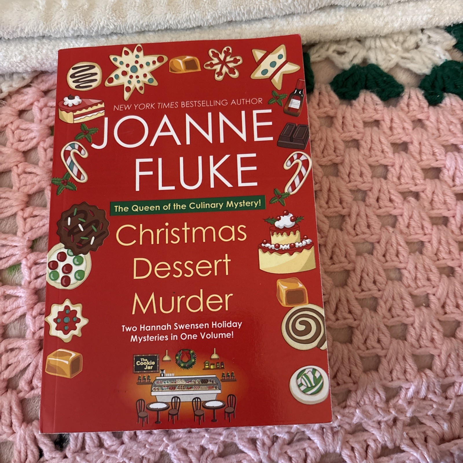 Christmas Dessert Murder by Joanne Fluke (2021, Trade Paperback)