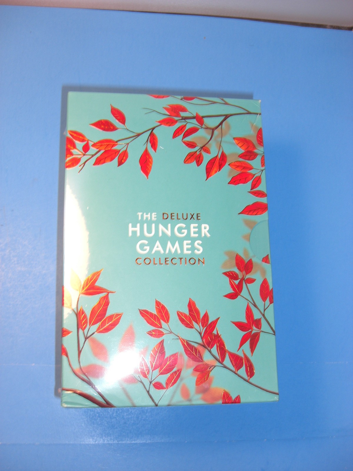 Suzanne Collins Hunger Games Box Set – Deluxe Edition Sealed