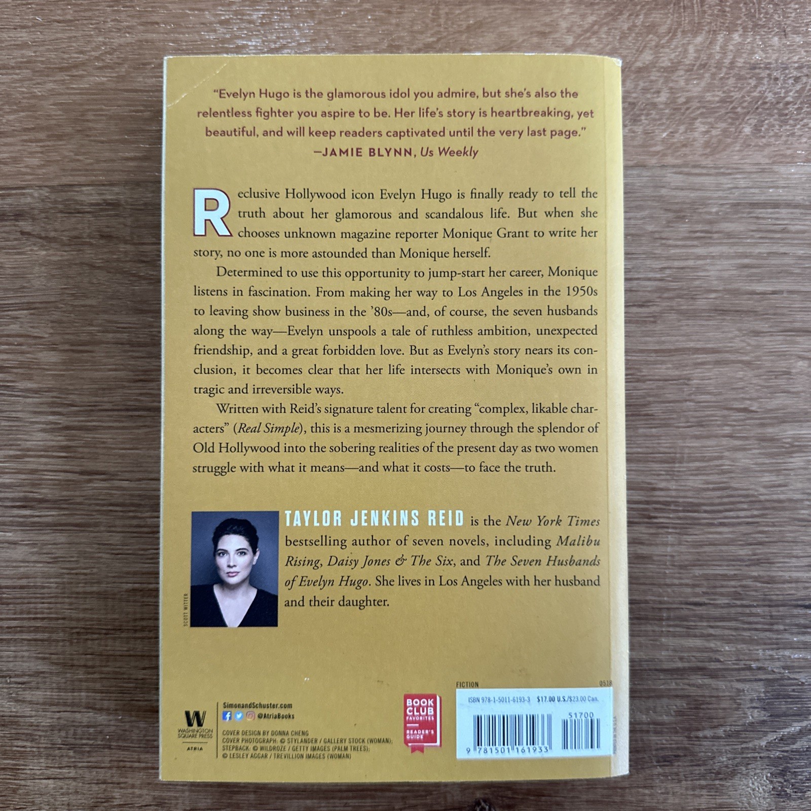 Taylor Jenkins Reid The Seven Husbands of Evelyn Hugo Paperback Fiction Washing…