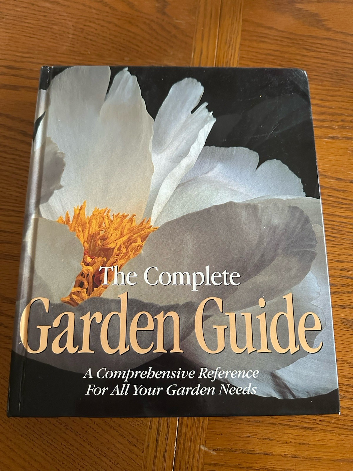 Vintage 2000 The Complete Garden Guide Reference Book Hardcover 992 Pages