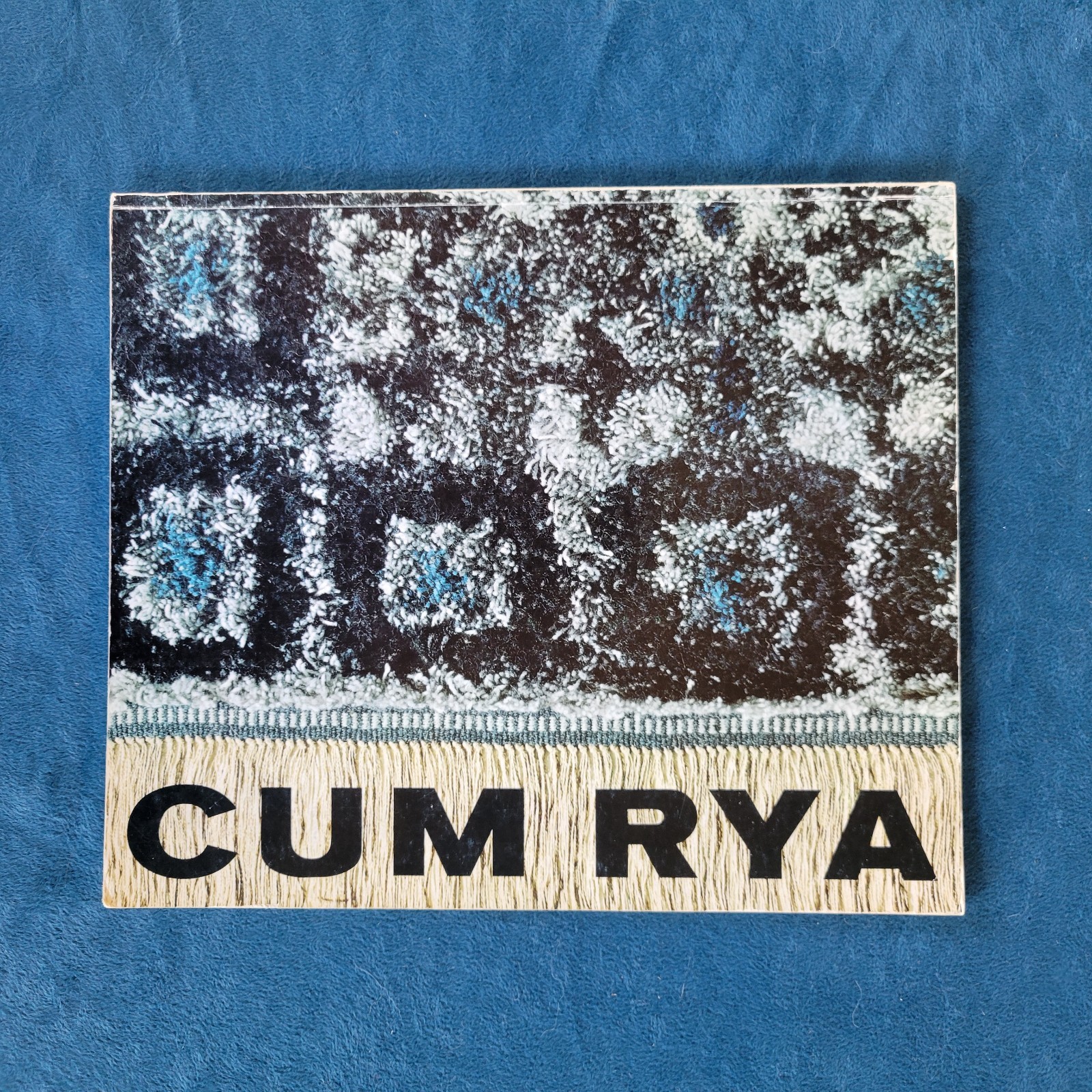 CUM RYA CATALOG , SCANDINAVIAN RUGS , 48 PAGES , TEXT IN ENGLISH & DANISH
