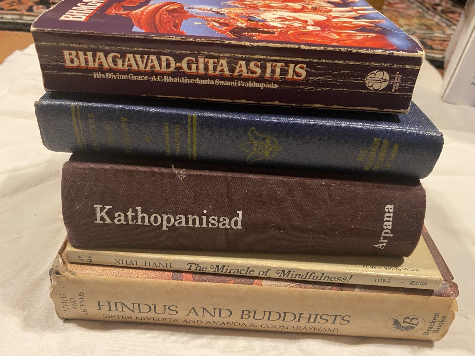 Hindu Buddhist Spirituality Books Lot Of 5 Thich Nhat Hang Paramansa￼ Yogananda