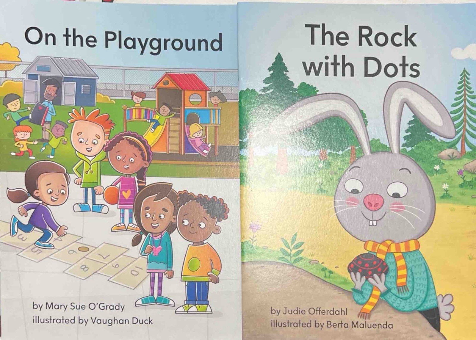 Magnetic Reading Books/ Unit 1.2 And 1.3 Packets Of 6