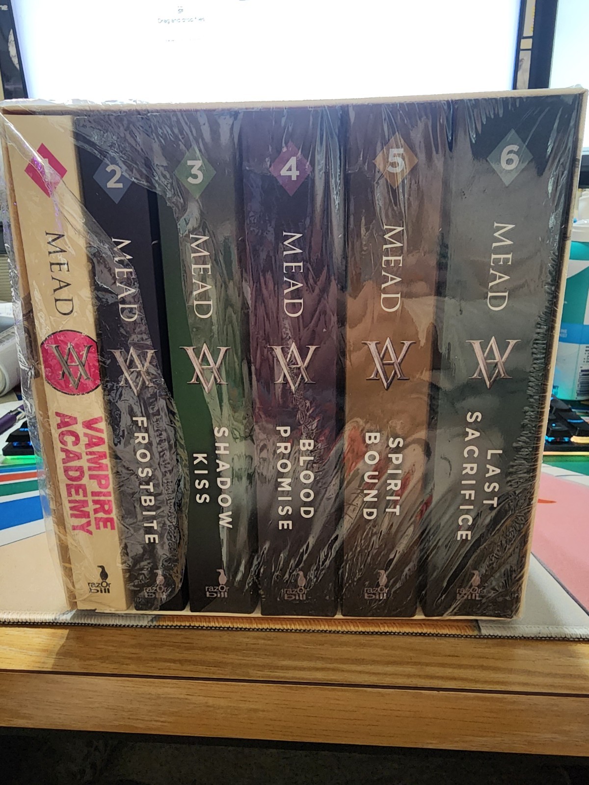 Vampire Academy Box Set 1-6 Richelle Mead Trade Paperback Complete Collection