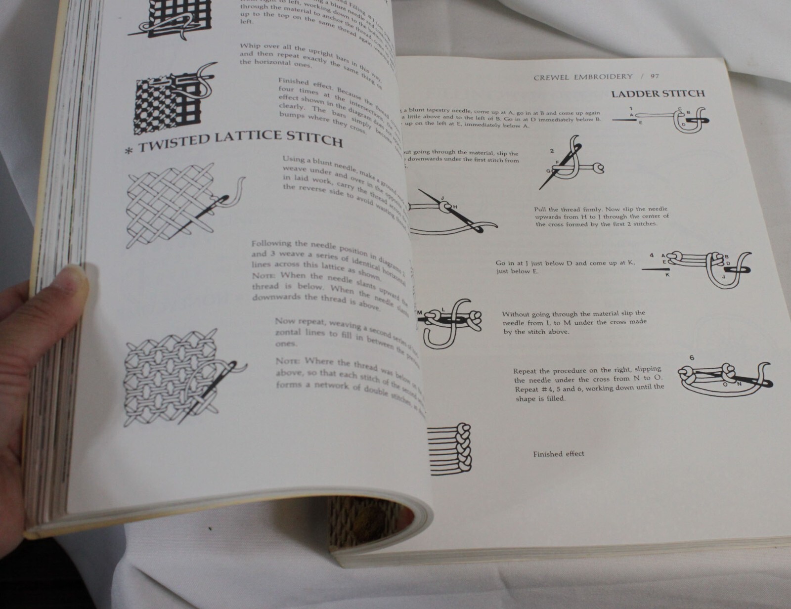 Vtg Erica Wilson Embroidery Book Sewing Stitches Needlepoint 1973 MCM 360+ pages