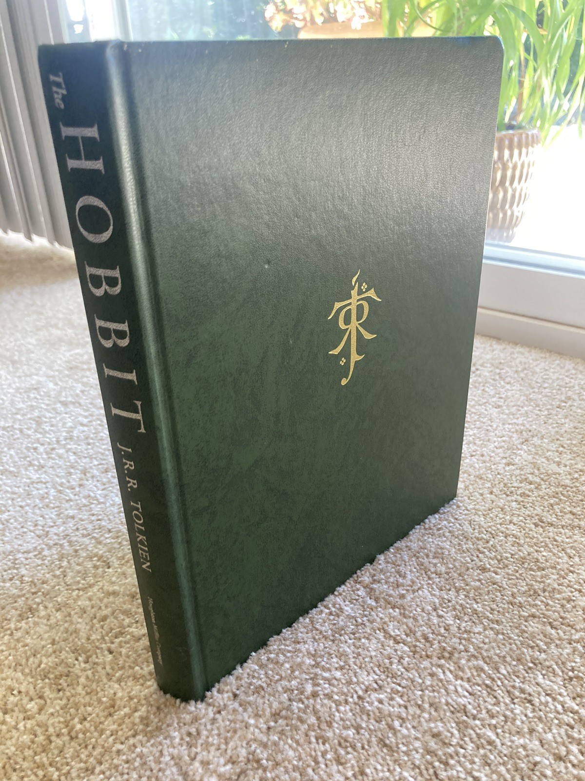 THE HOBBIT – Tolkien / Illustrated by Michael Hague – 1st / 1st Hardcover 1984