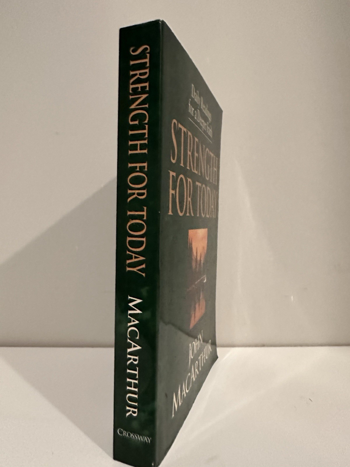 John MacArthur Strength for Today Daily Readings Deeper Faith Crossway 2002 PB