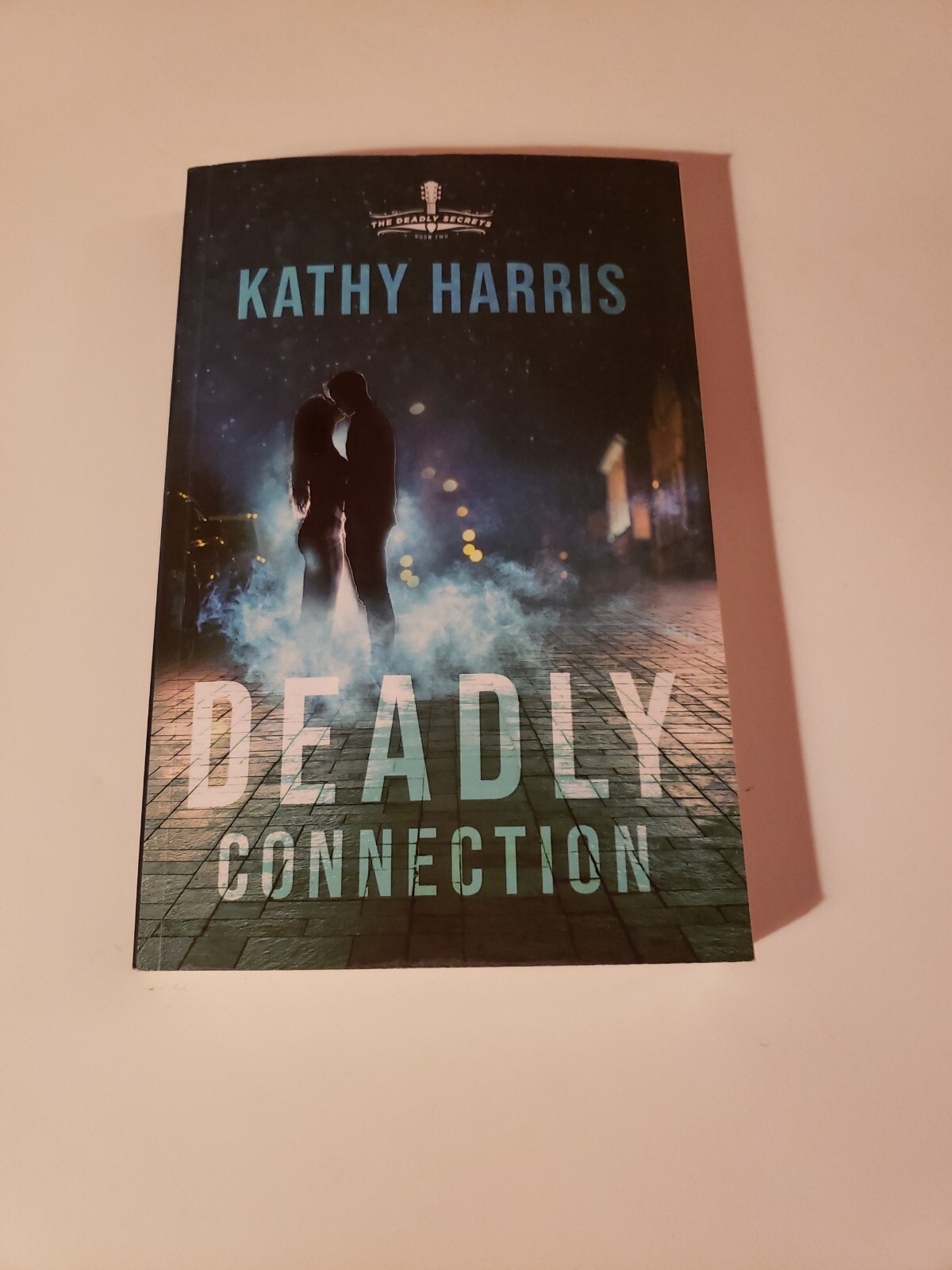 Deadly Connection (Deadly Secrets) – Paperback By Harris, Kathy – VERY GOOD