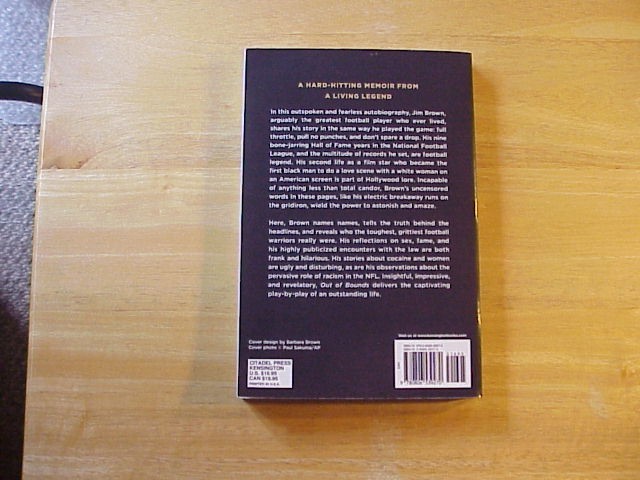 Out of Bounds by Jim Brown (2018, Trade Paperback) / Free Shipping!