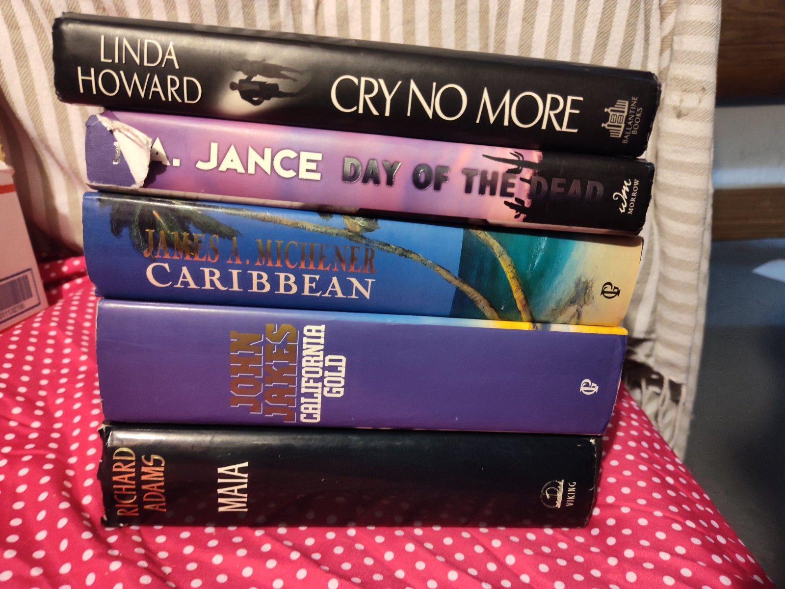 Hardcover Fiction Book Lot of 5 Linda Howard Michener John Jakes Adams Jance HC