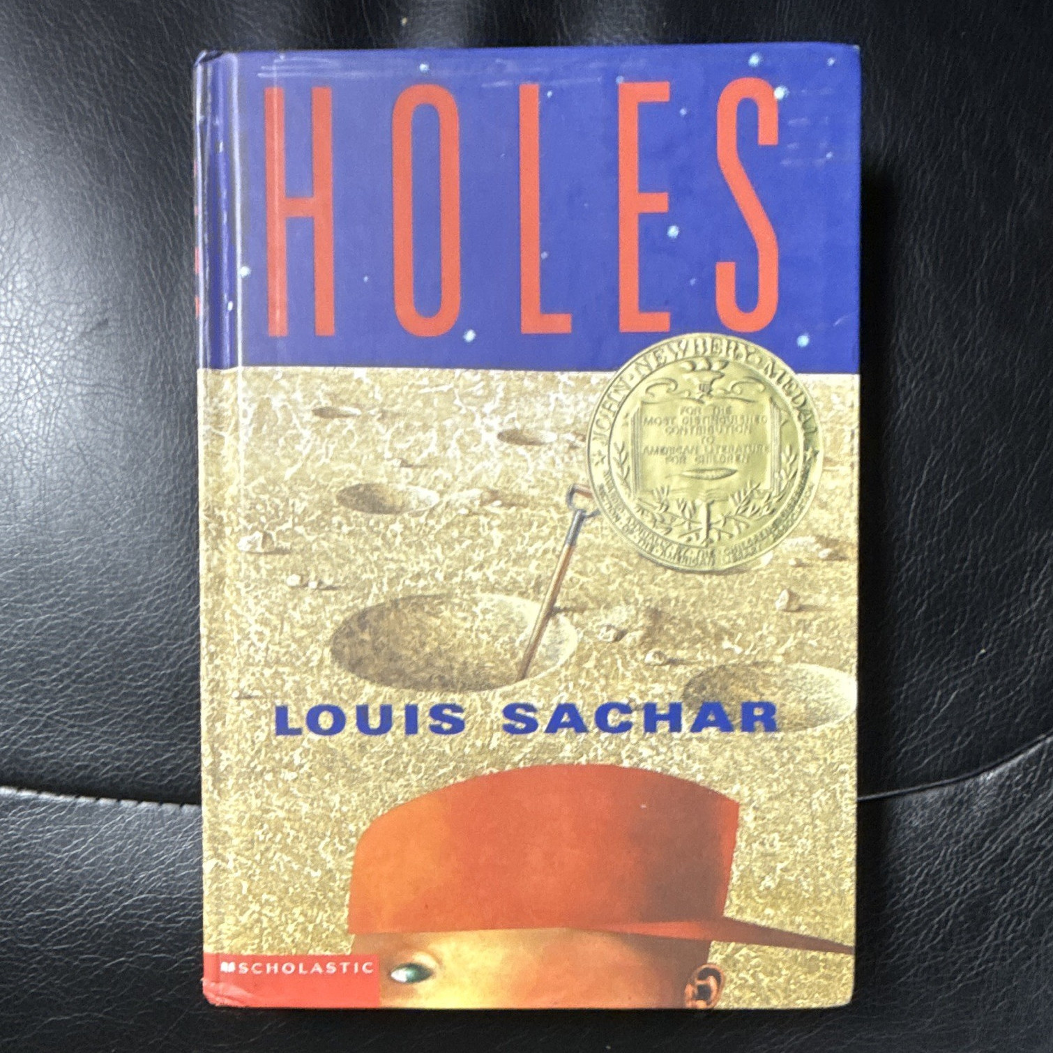 Louis Sachar Holes Trade Paperback – Scholastic – YA Adventure Fiction English