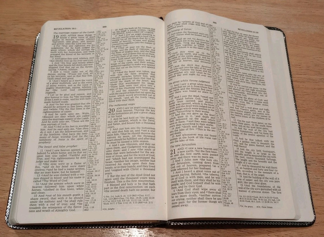 KJV Reference Bible ,Red Letter,Concordance,Maps Bonded Leather Zondervan 1994
