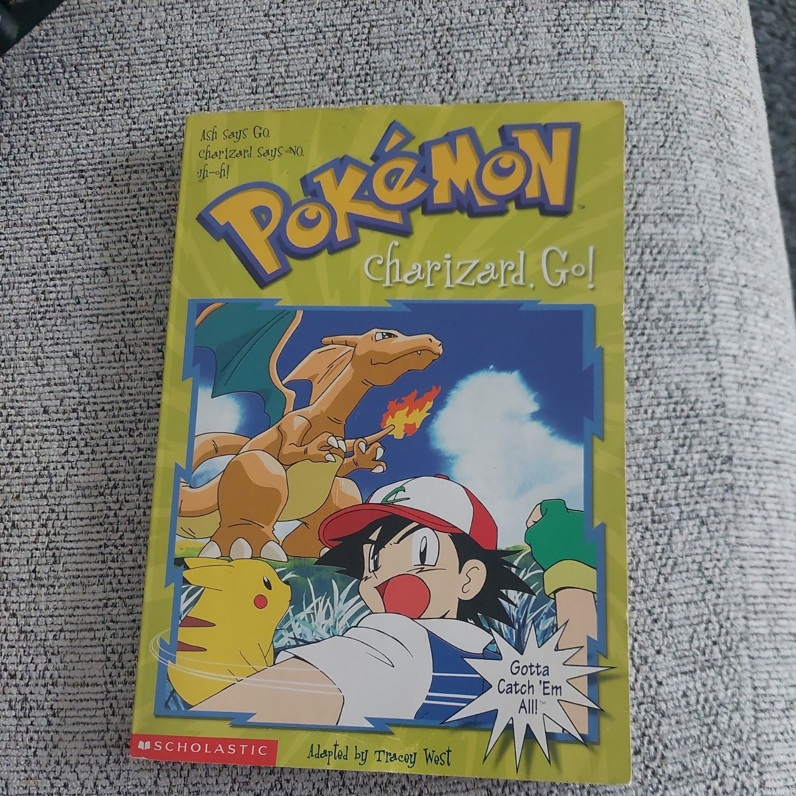 Pokemon Chapter Bks.: Charizard, Go! by Tracey West (2000, Digest Paperback)