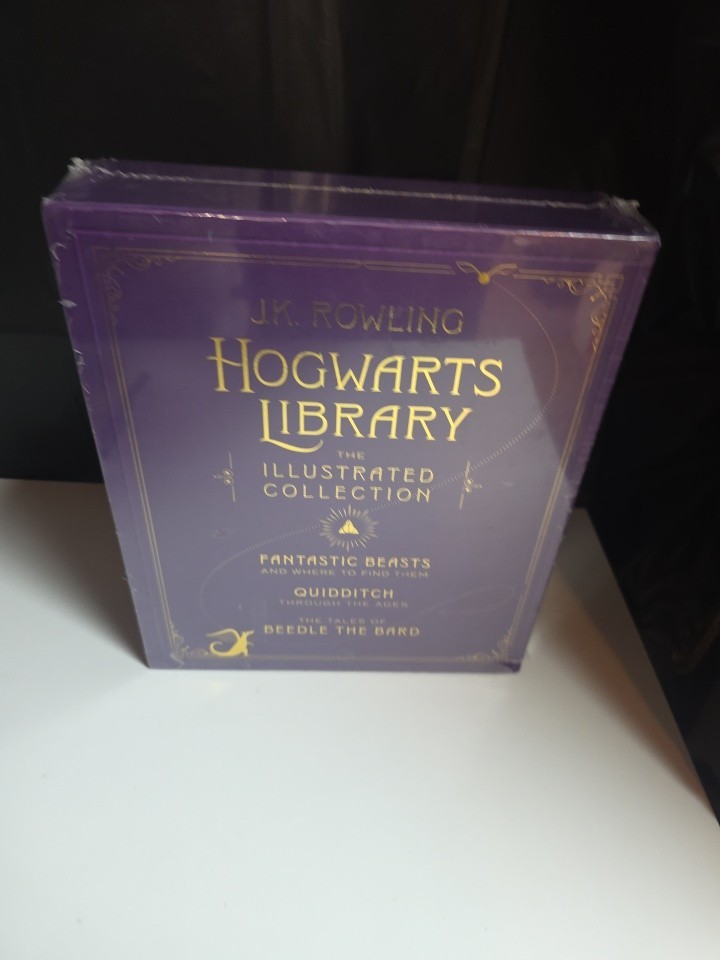Hogwarts Library: The Illustrated Collection by J K Rowling Sealed. FREE ✈️
