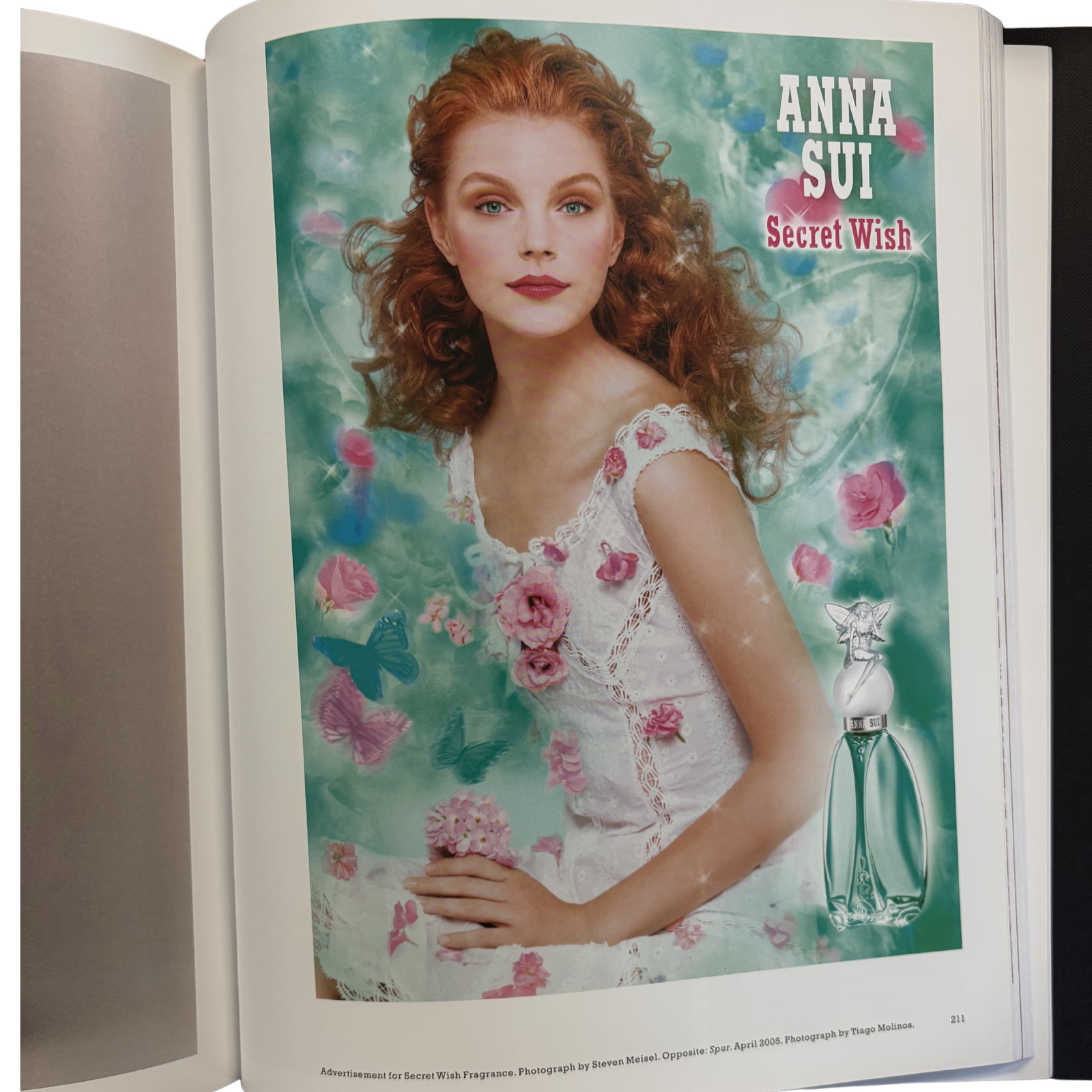Anna Sui – Hardcover with Dust Jacket – by Andrew Bolton – 2010 – Beautiful Book