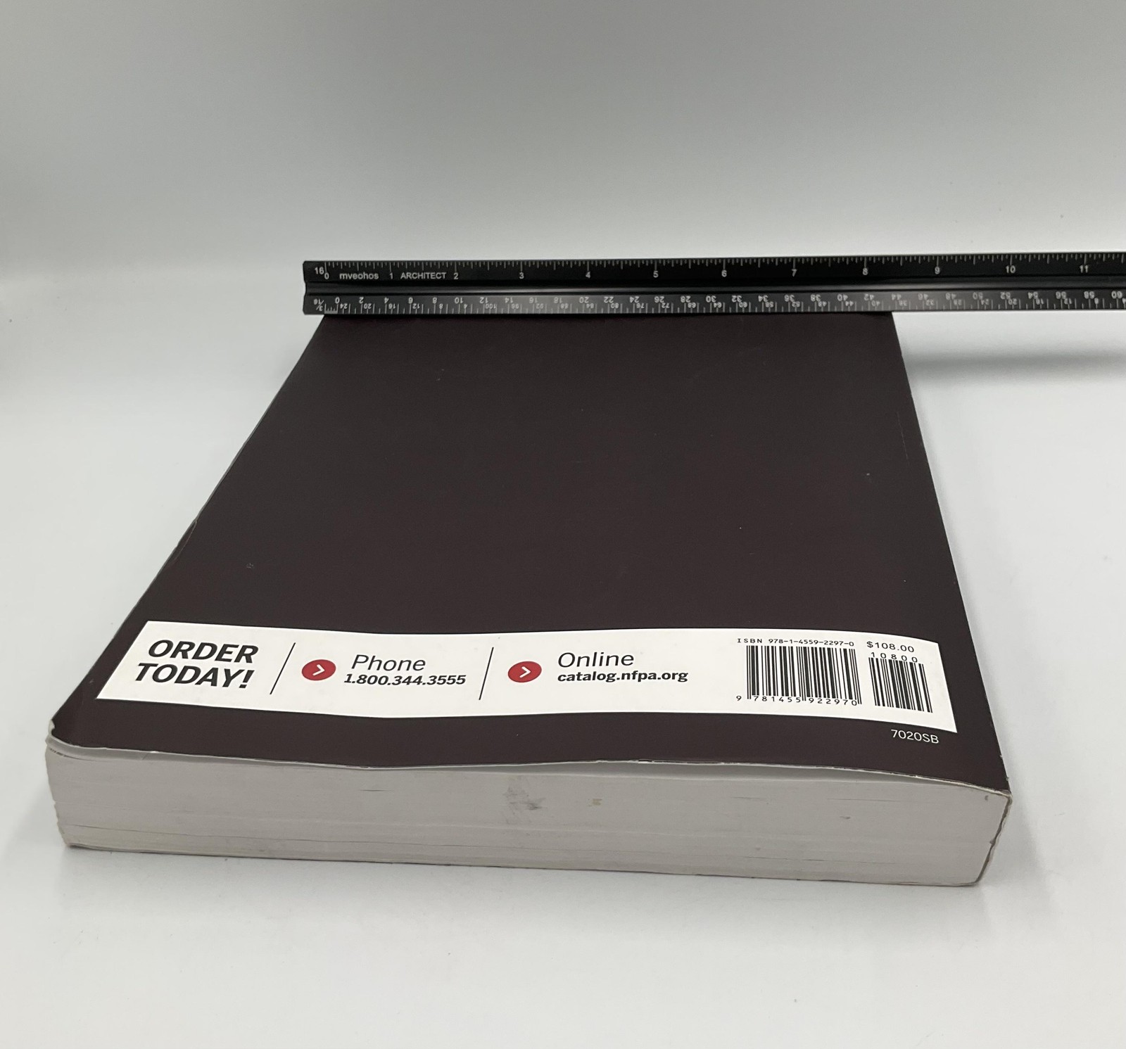 NFPA 70 National Electrical Code National Fire Protection Assoc Red PB 2020 USA