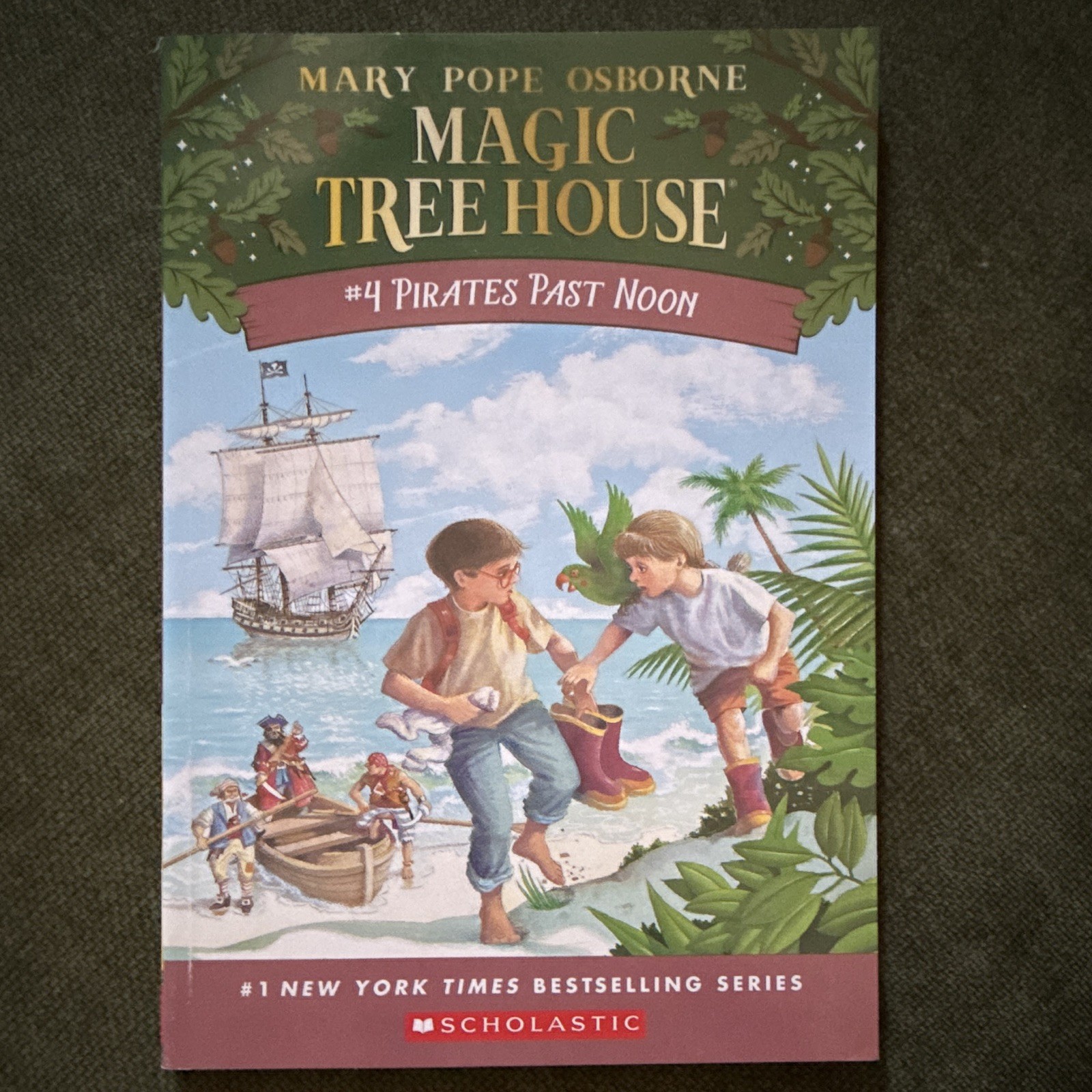 Mary Pope Osborne Magic Tree House Ser. Books 1-4 Illustrated Paperback Set