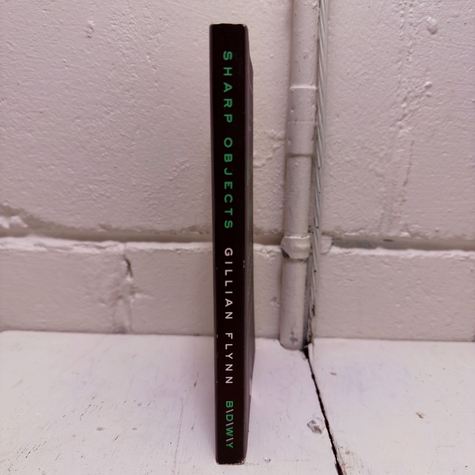 Sharp Objects by Gillian Flynn | Paperback Psychological Thriller | Gone Girl Au