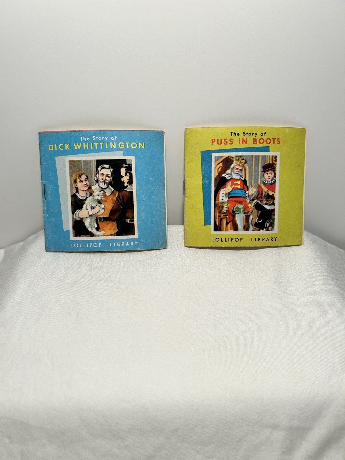 Vintage Lot Of 2 Lollipop Library Illustrated Mini Paper Books USA Made