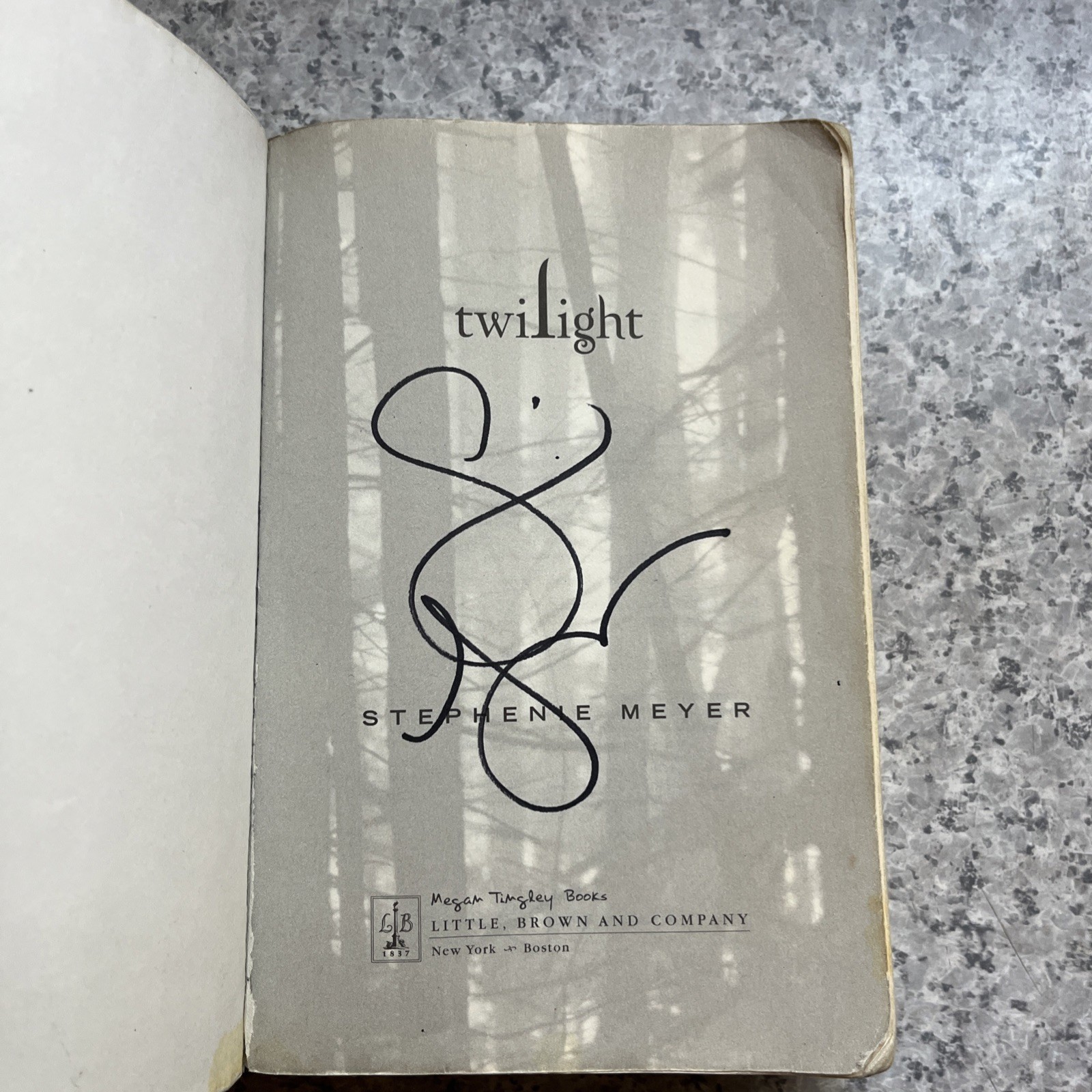 Twilight Stephenie Meyer SIGNED Paperback First Edition