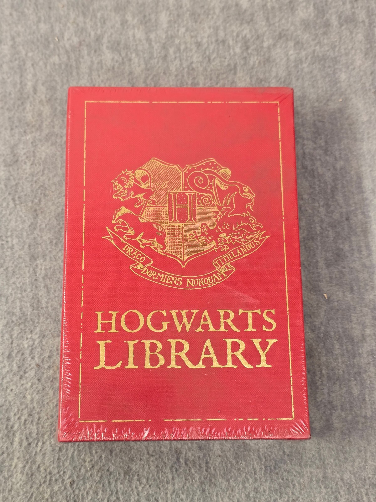Hogwarts Library: 3 Book Box Set Fantastic Beasts, Quidditch, Beedle Bard NEW