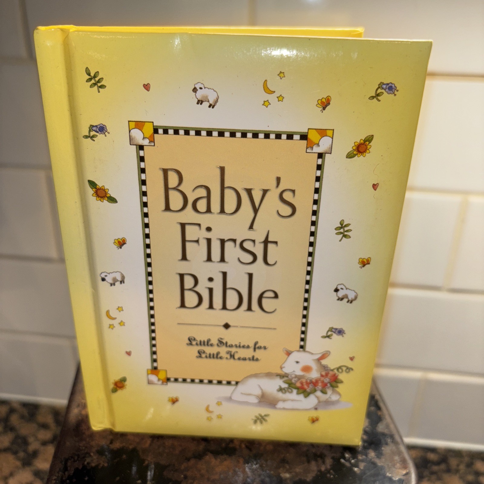 Baby’s First Bible: Little Stories for Little Hearts by Carlson, Melody New