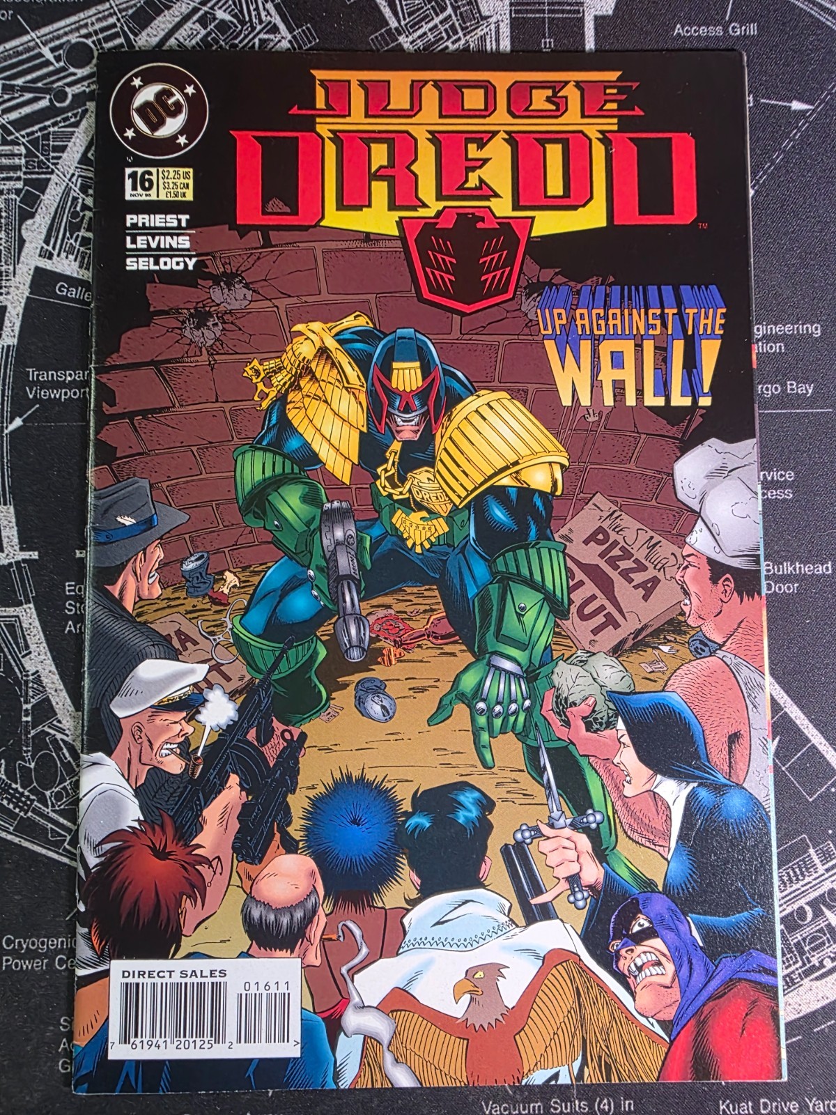 Judge Dredd #16 1995 DC Comics