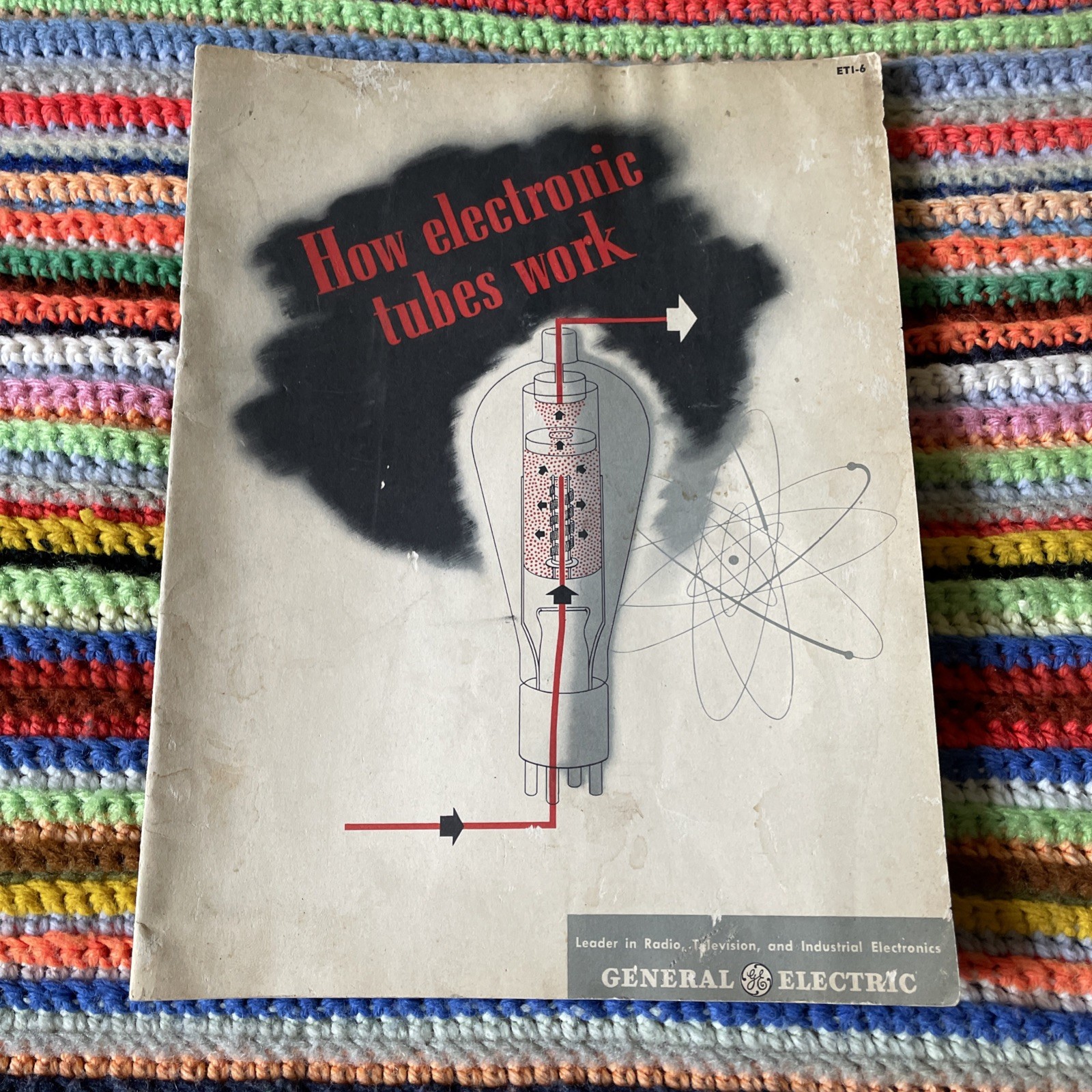 General Electric How Electronic Tubes Work Vintage 1944 Original Booklet